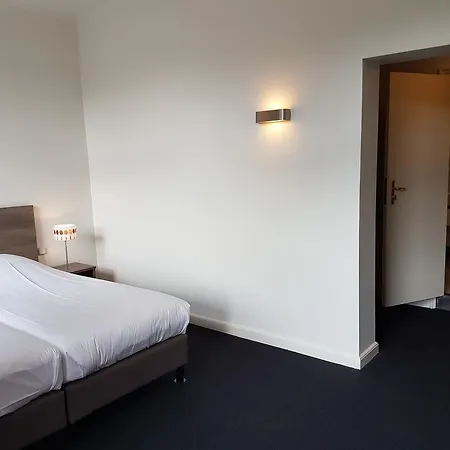 Juliana 法尔肯堡